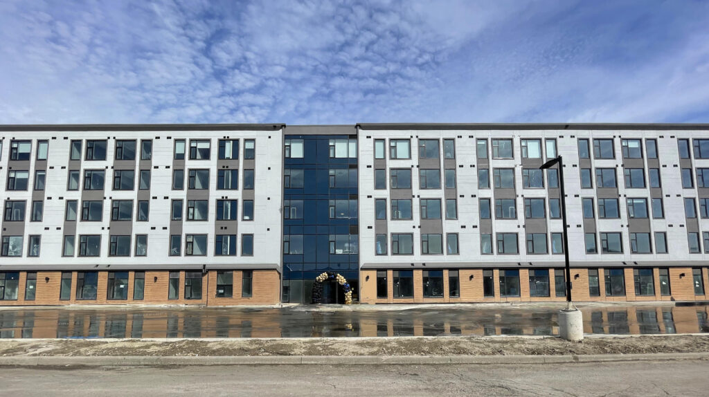 Near Toronto Airport Accommodation | Suites Near Toronto Airport | Etobicoke Suites Near Airport